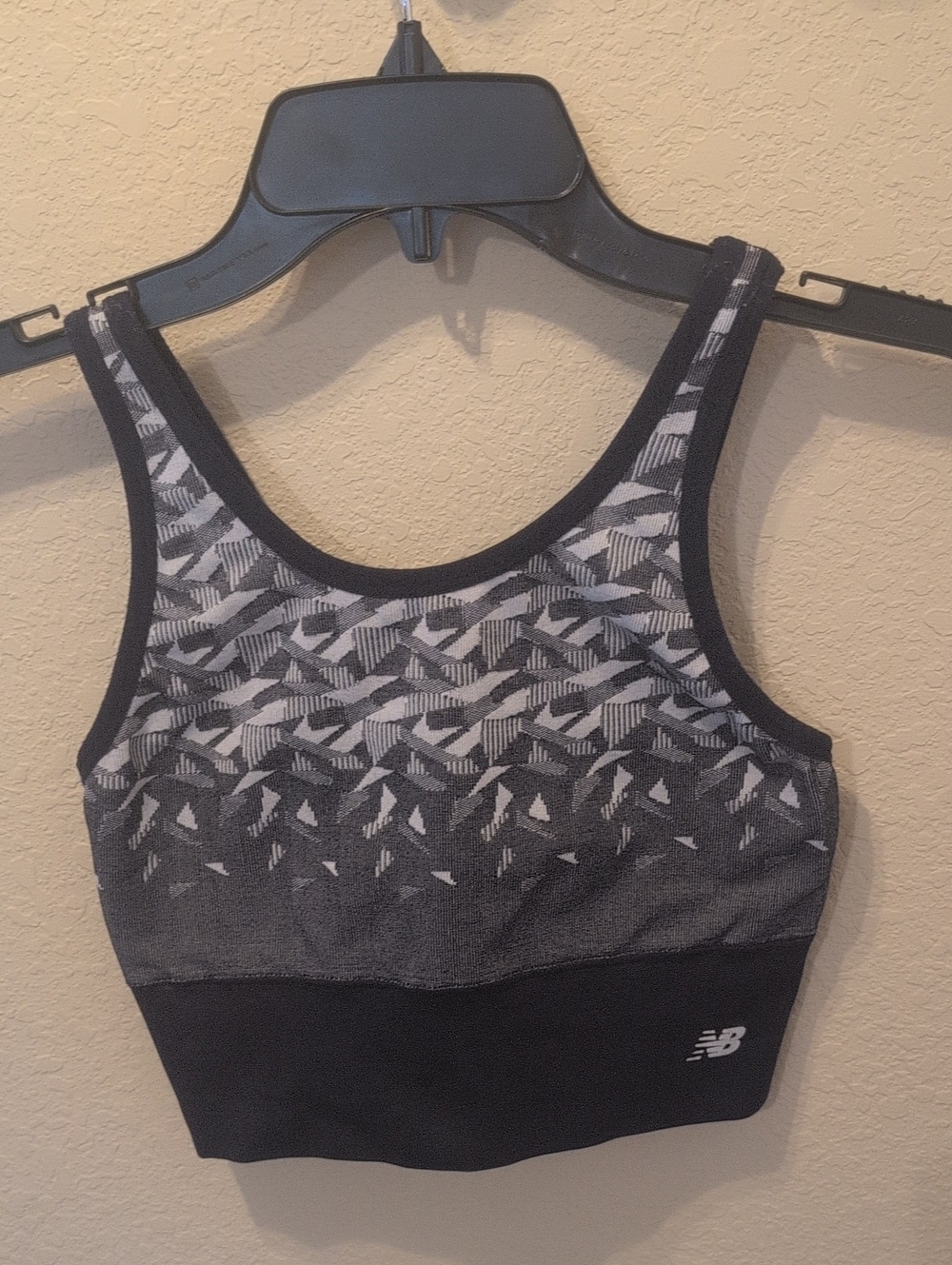 New Balance Blue & White Patterned Seamless Crop Sports Bra